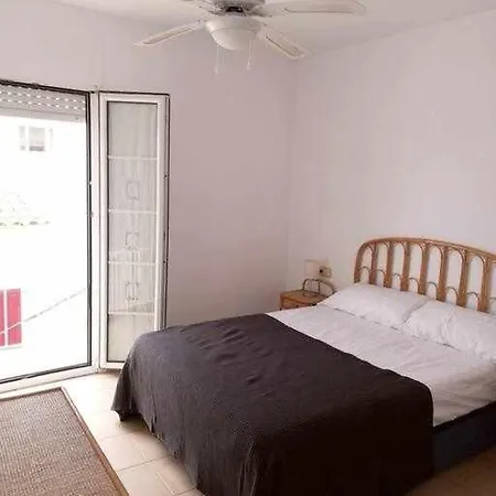 Beachfront Calella Duplex Апартаменты Палафружель