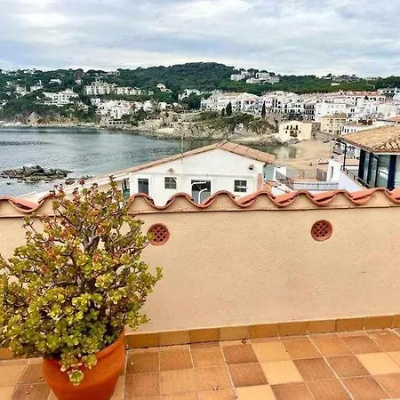 Beachfront Calella Duplex Апартаменты